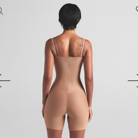 Skims Body Core Sculpt Open Bust Mid-Thigh Bodysuit Sienna - Picture 2 of 4